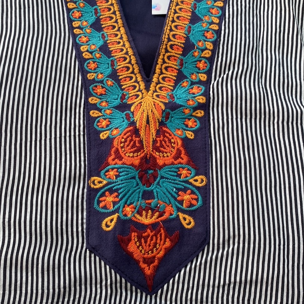 V-Neck Halter Embroidered Dress - Picture 5 of 8